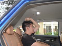 2018款 18T 自动旗舰型