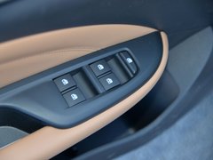 2018款 18T 自动旗舰型