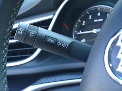2018款 18T 自动旗舰型