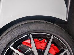2019款 4.0T V8 Volante