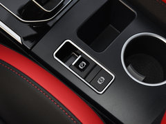 2018款 红标 1.5T 双离合两驱精英型