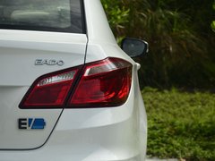 2018款 EV300 尊享型