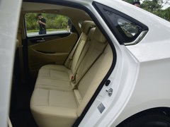 2018款 EV300 尊享型