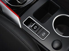 2018款 蓝标 1.5T 双离合两驱精英型