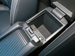 2018款 2.5L 蓝天尊崇版 国V