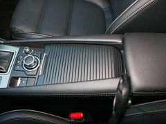 2018款 2.5L 蓝天尊崇版 国V