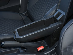 2018款 1.6L 自动舒适版