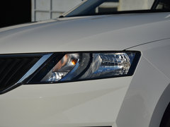 2018款 1.6L 自动舒适版