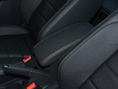 2018款 1.5L 手动舒适型