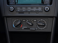 2018款 1.6L 手动舒适版