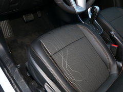 2018款 330T 自动两驱豪华型