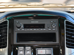2018款 M3 1.6L 7座舒适型
