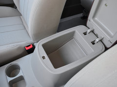 2018款 M3L 1.6L 7座舒适型