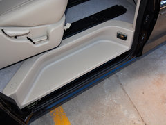 2018款 M5L 1.6L 7座豪华型