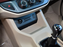 2018款 M5L 1.6L 7座豪华型
