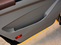 2018款 M5L 1.6L 7座豪华型