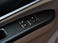 2018款 M5L 1.6L 7座豪华型