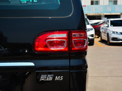 2018款 M5L 1.6L 7座豪华型