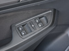 2018款 1.5L 自动时尚型