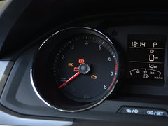 2018款 1.5L 自动时尚型