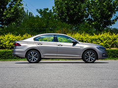 2018款 230TSI DSG豪华型