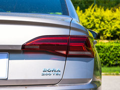 2018款 230TSI DSG豪华型