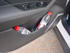 2017款 红标H7L 2.0T 自动尊贵型