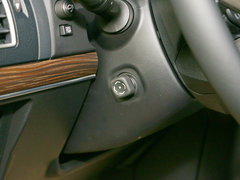 2018款 3.5L 自动VX NAVI后挂备胎