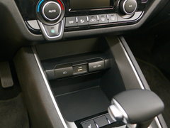 2018款 1.6L 自动智享互联版Value-Connect