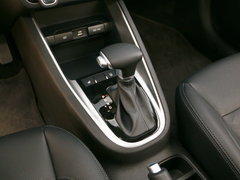2018款 1.6L 自动智享互联版Value-Connect