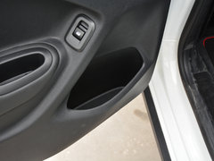 2018款 1.6L 自动先锋型