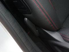2018款 1.6L 自动先锋型