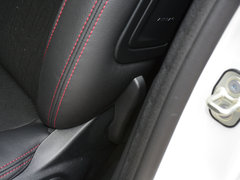 2018款 1.6L 自动先锋型