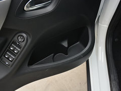 2018款 1.6L 自动先锋型