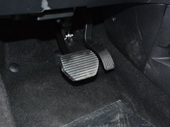 2018款 1.6L 自动先锋型