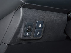2018款 1.6L 自动先锋型