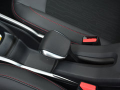 2018款 1.6L 自动先锋型