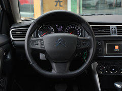 2018款 1.6L 自动先锋型