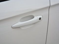 2018款 1.6L 自动先锋型