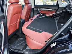 2018款 1.5L 手动尊贵智驾版