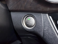 2018款 1.5L 手动尊贵智驾版