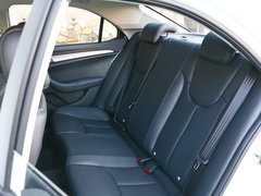 2018款 PLUS 1.5L 自动尊享版