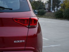 2018款 1.5T 手动豪华版