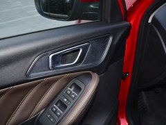 2018款 1.5T 手动豪华版