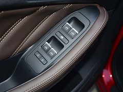 2018款 1.5T 手动豪华版