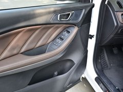2018款 1.5T 手动豪华版