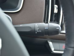 2017款 改款 380THP 旗舰型