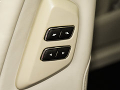 2018款 2.0 PHEV 智尚型