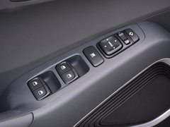 2018款 2.0L 自动两驱智勇·畅联版