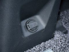 2018款 2.0L 自动四驱智勇·旗舰版